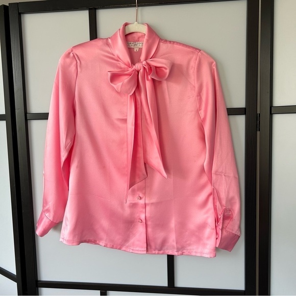 [S] Vintage Town Country Petites Satin Barbie Pink Neck Bow Button Up Blouse Wmn - Picture 3 of 10